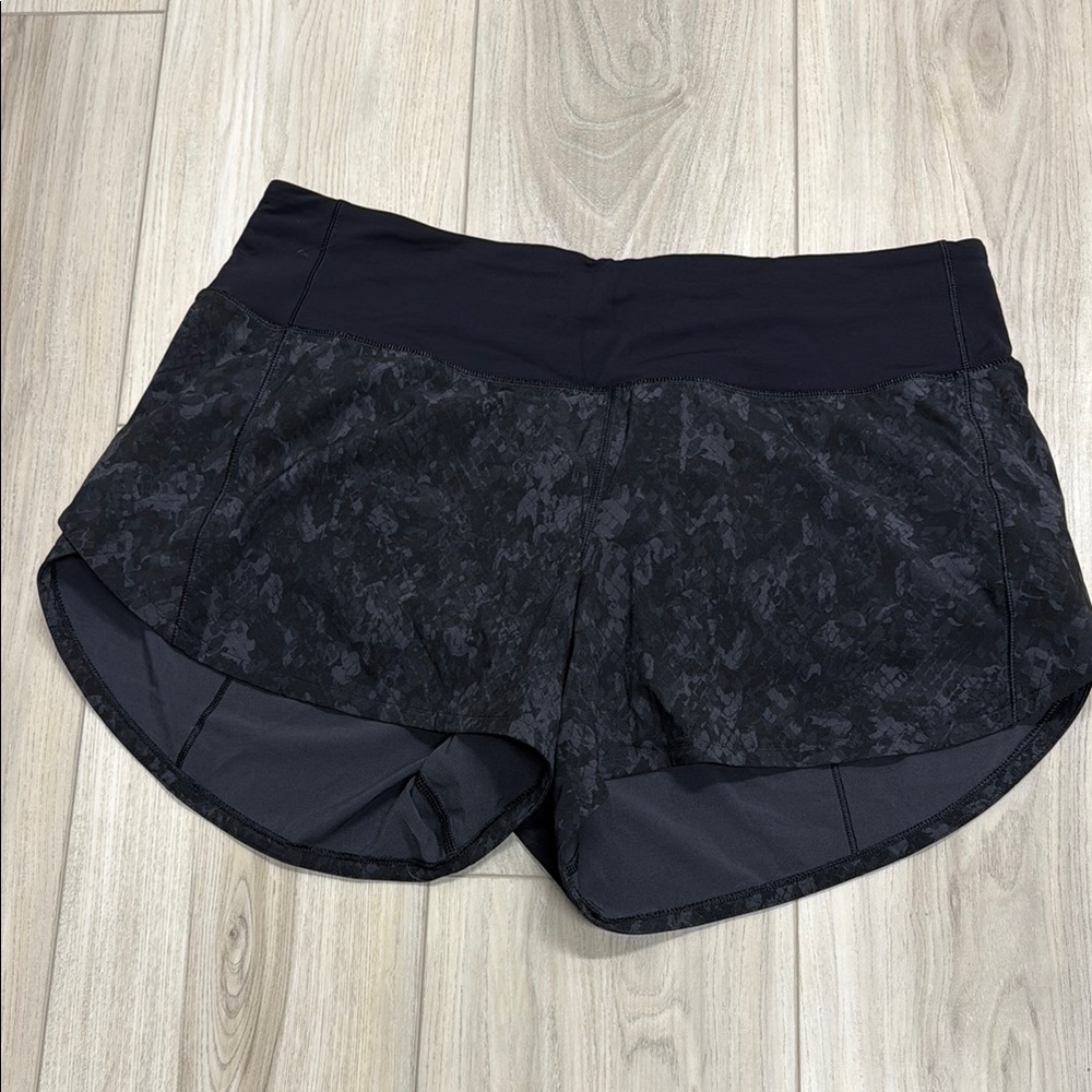 Women's Black Snake Print Short